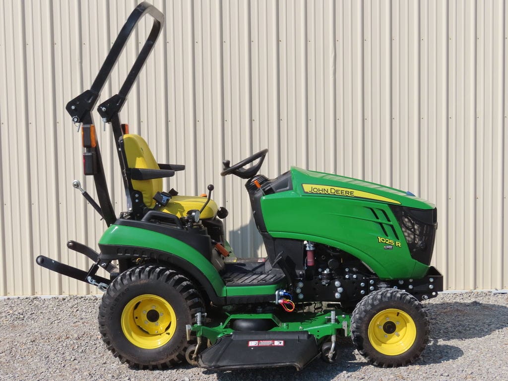 2025 John Deere 1025R Equipment Image0