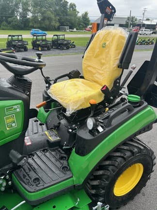Image of John Deere 1025R equipment image 4