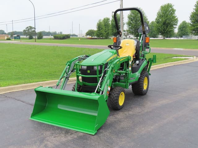 Image of John Deere 1025R equipment image 1