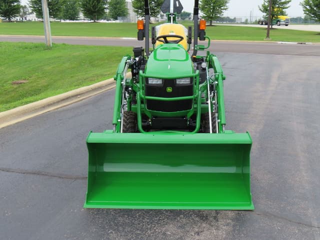 Image of John Deere 1025R equipment image 2