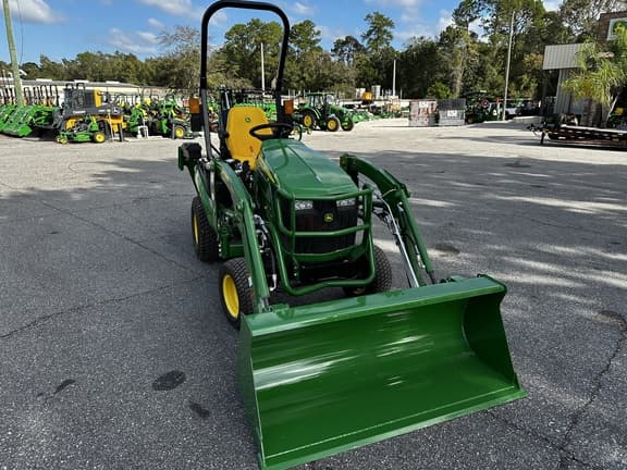 Image of John Deere 1025R equipment image 2