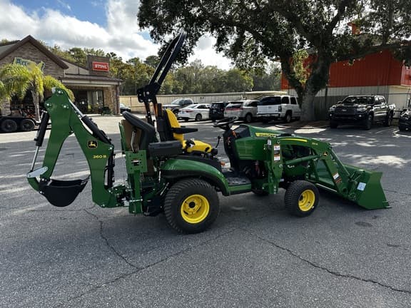 Image of John Deere 1025R equipment image 3