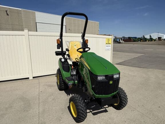 Image of John Deere 1025R equipment image 4