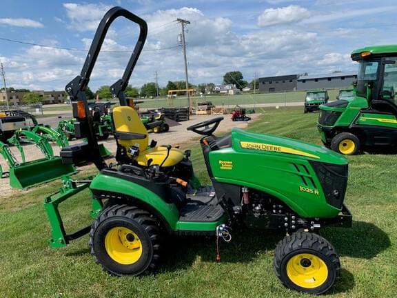 Image of John Deere 1025R equipment image 1