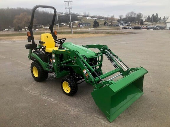 2025 John Deere 1025R Equipment Image0