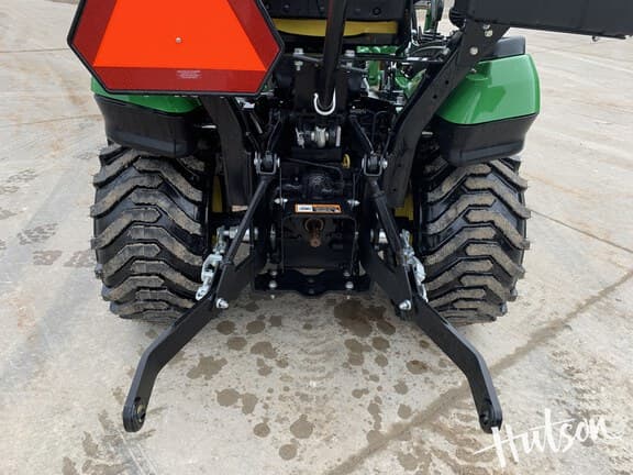 Image of John Deere 1025R equipment image 4