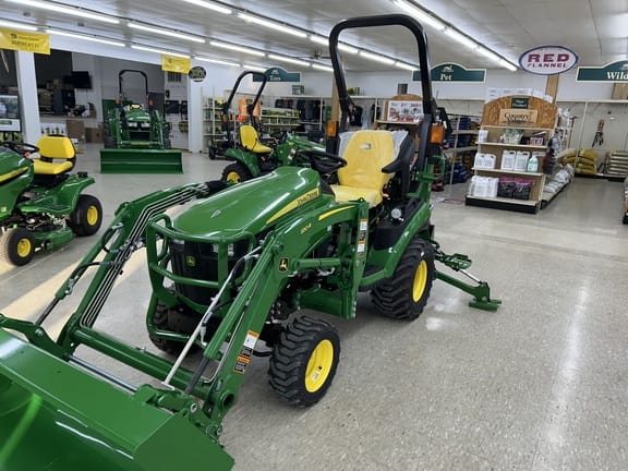 2025 John Deere 1025R Equipment Image0