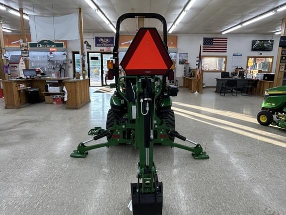 Image of John Deere 1025R equipment image 3