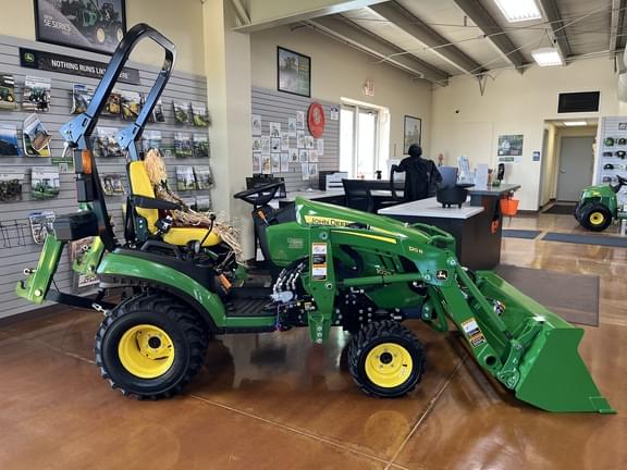 Image of John Deere 1025R equipment image 1