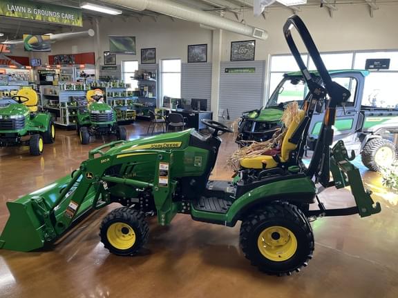 Image of John Deere 1025R equipment image 3