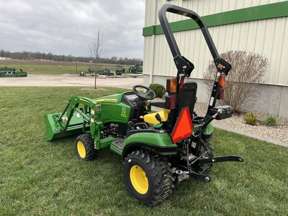 Image of John Deere 1025R equipment image 2