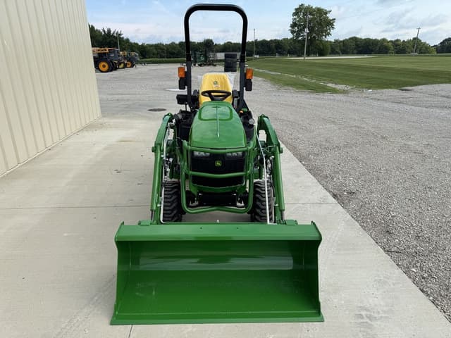 Image of John Deere 1025R equipment image 2