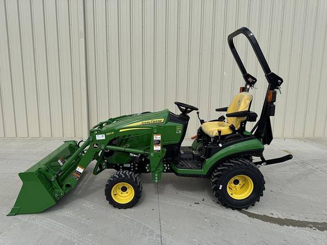 Image of John Deere 1025R equipment image 1