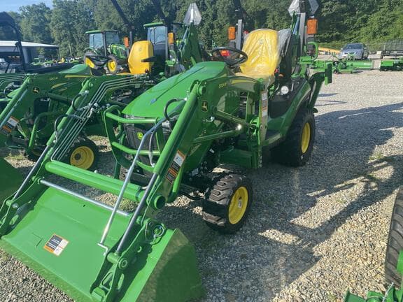 Image of John Deere 1025R equipment image 4