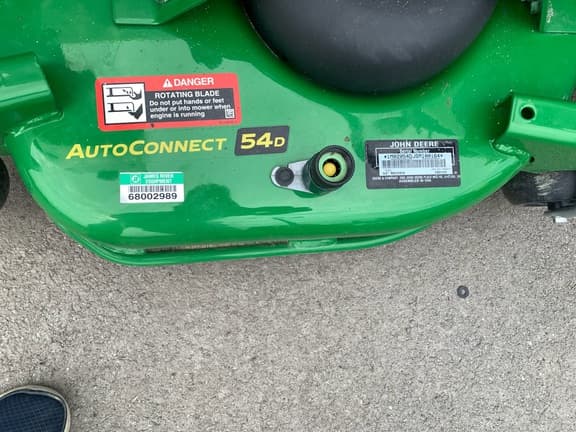 Image of John Deere 1025R equipment image 4