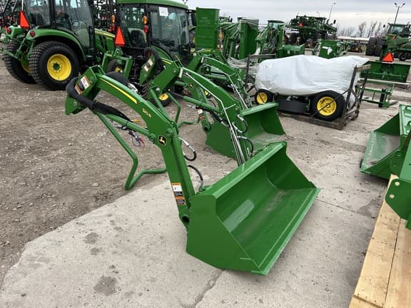 Image of John Deere 120R equipment image 4