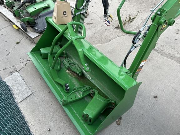 Image of John Deere 120R equipment image 1