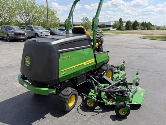 Image of John Deere 1600 Turbo equipment image 3