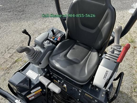 Image of John Deere 17P equipment image 4