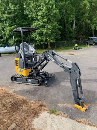 Main image John Deere 17P