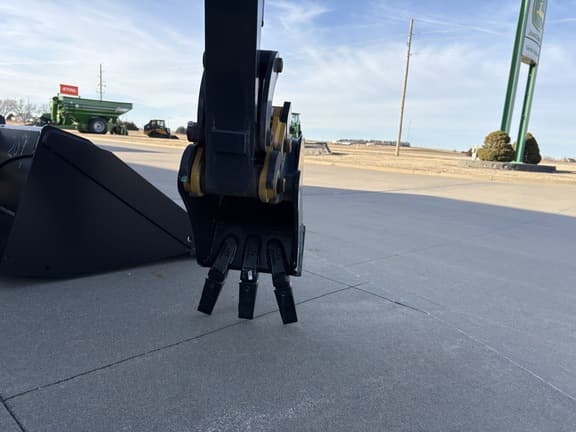 Image of John Deere 17P equipment image 2