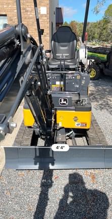 Image of John Deere 17P equipment image 4