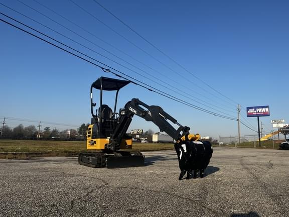 Image of John Deere 17P equipment image 1