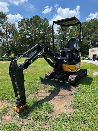 Image of John Deere 17P equipment image 1