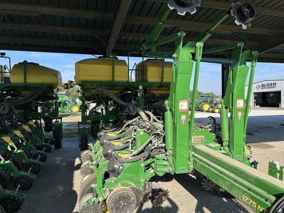 Image of John Deere 1775 Primary image