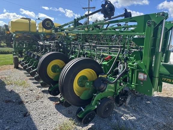 Image of John Deere 1775 Primary image