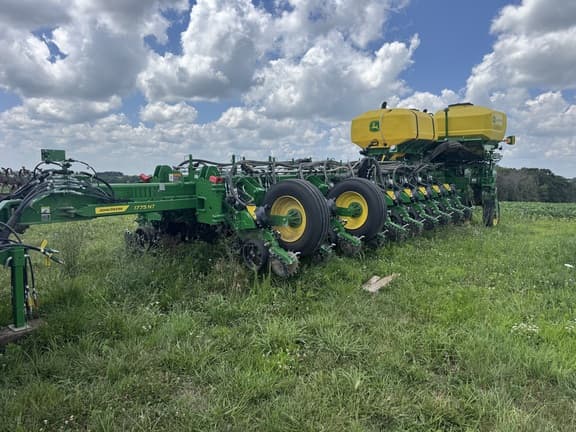 Image of John Deere 1775 equipment image 1