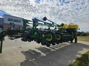 2025 John Deere 1775 Image