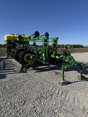 2025 John Deere 1775 Image