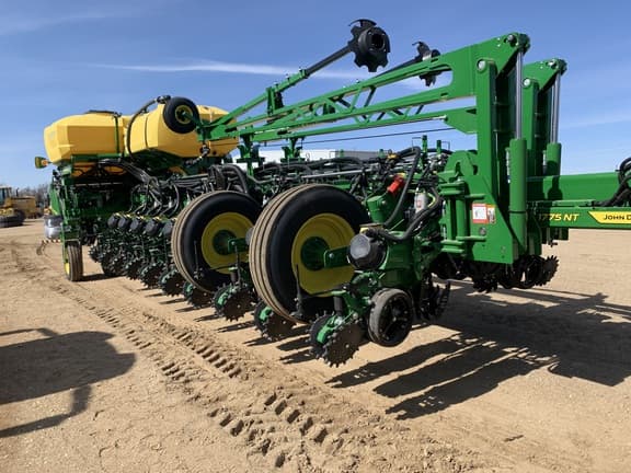 Image of John Deere 1775 Primary image