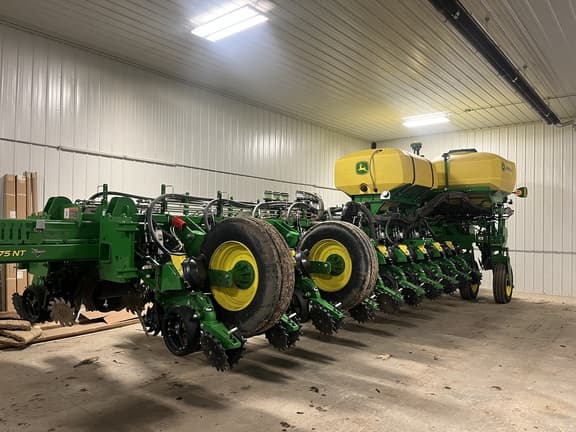 Image of John Deere 1775 Primary image