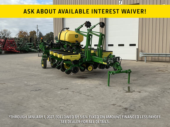 2025 John Deere 1775 Equipment Image0