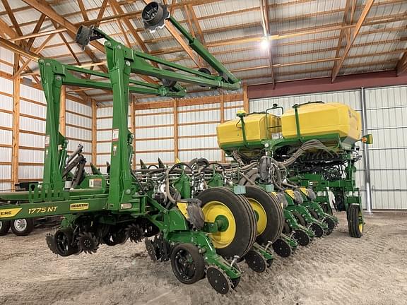 Image of John Deere 1775 Primary image
