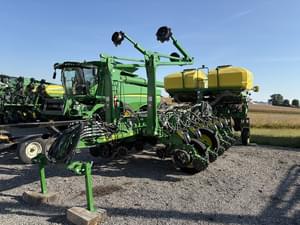 2025 John Deere 1775 Image