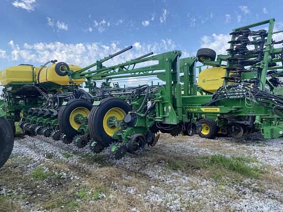 Image of John Deere 1775 Primary image