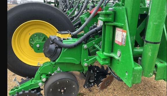 Image of John Deere 1775 Image 1