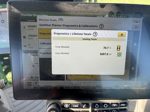 Image of John Deere 1775 equipment image 3