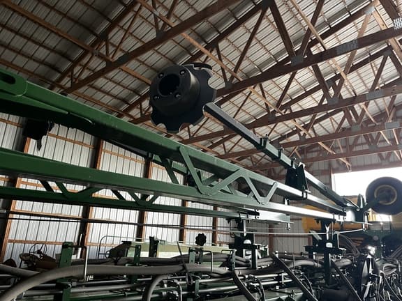 Image of John Deere 1775 equipment image 4