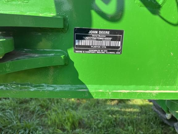Image of John Deere 1775 equipment image 1
