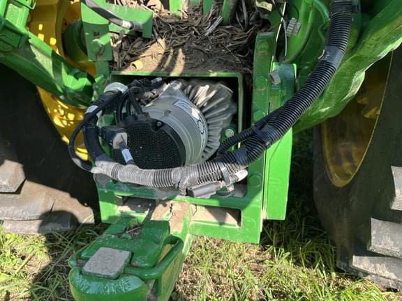 Image of John Deere 1775 equipment image 3