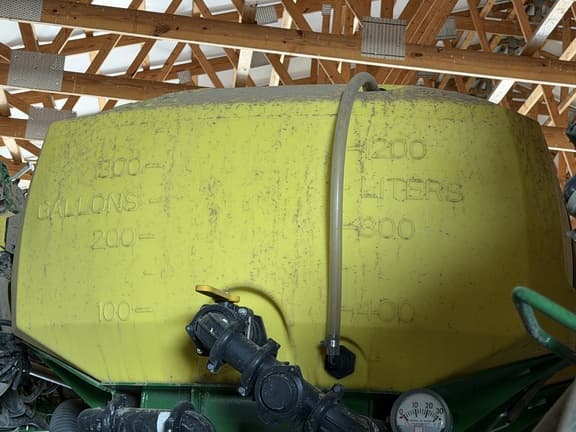 Image of John Deere 1795 equipment image 4