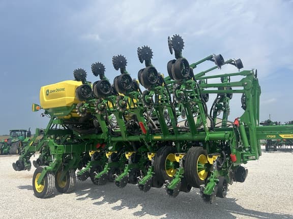 Image of John Deere 1795 equipment image 1