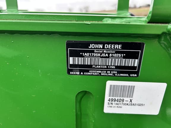 Image of John Deere 1795 equipment image 1