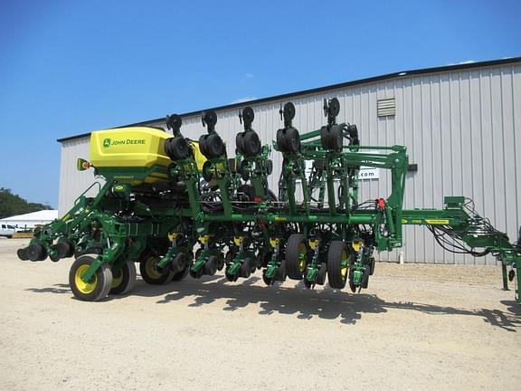 Image of John Deere 1795 Primary image