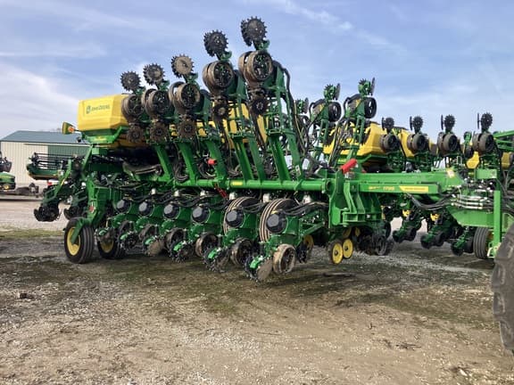 Image of John Deere 1795 Primary image