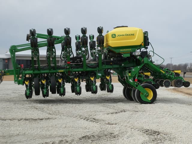 Image of John Deere 1795 equipment image 4